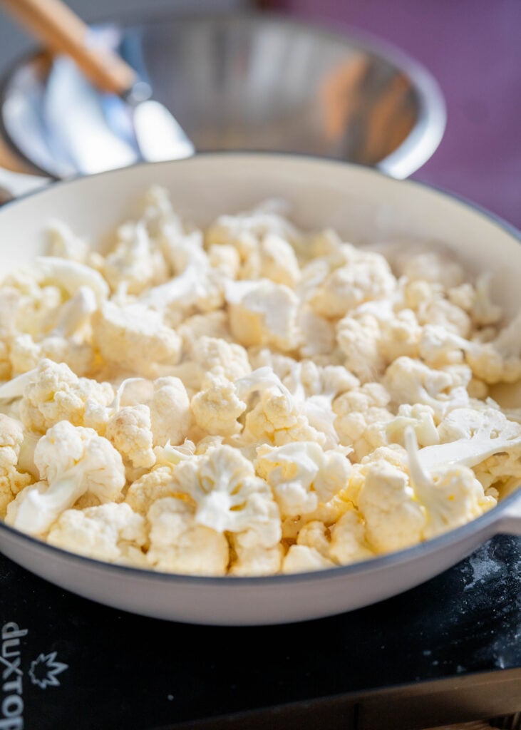 cauliflower in pan