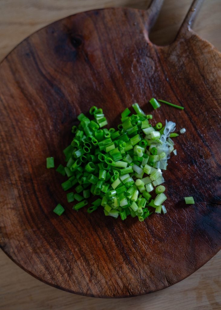 sliced scallions