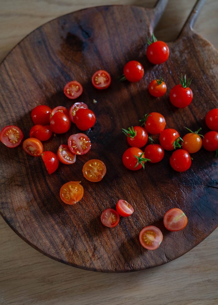 sliced cherry tomatoes