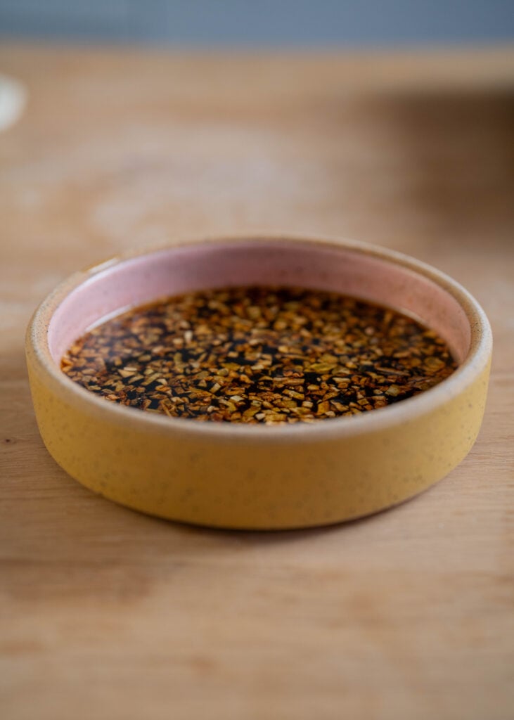 garlicky dipping sauce