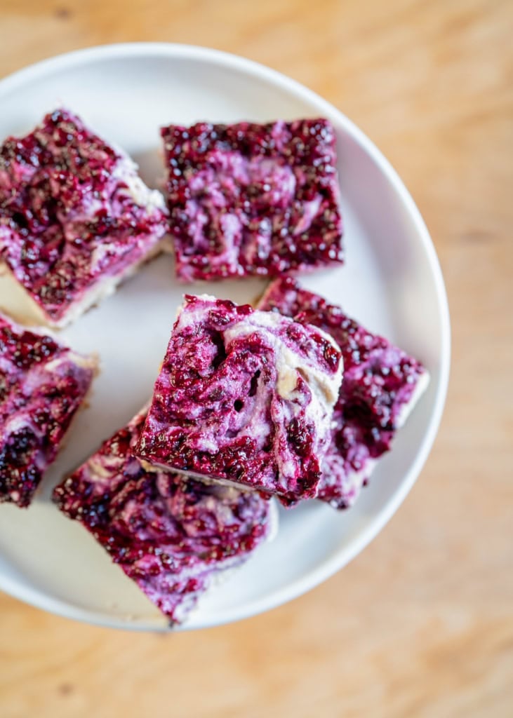 vegan blackberry cheesecake bars