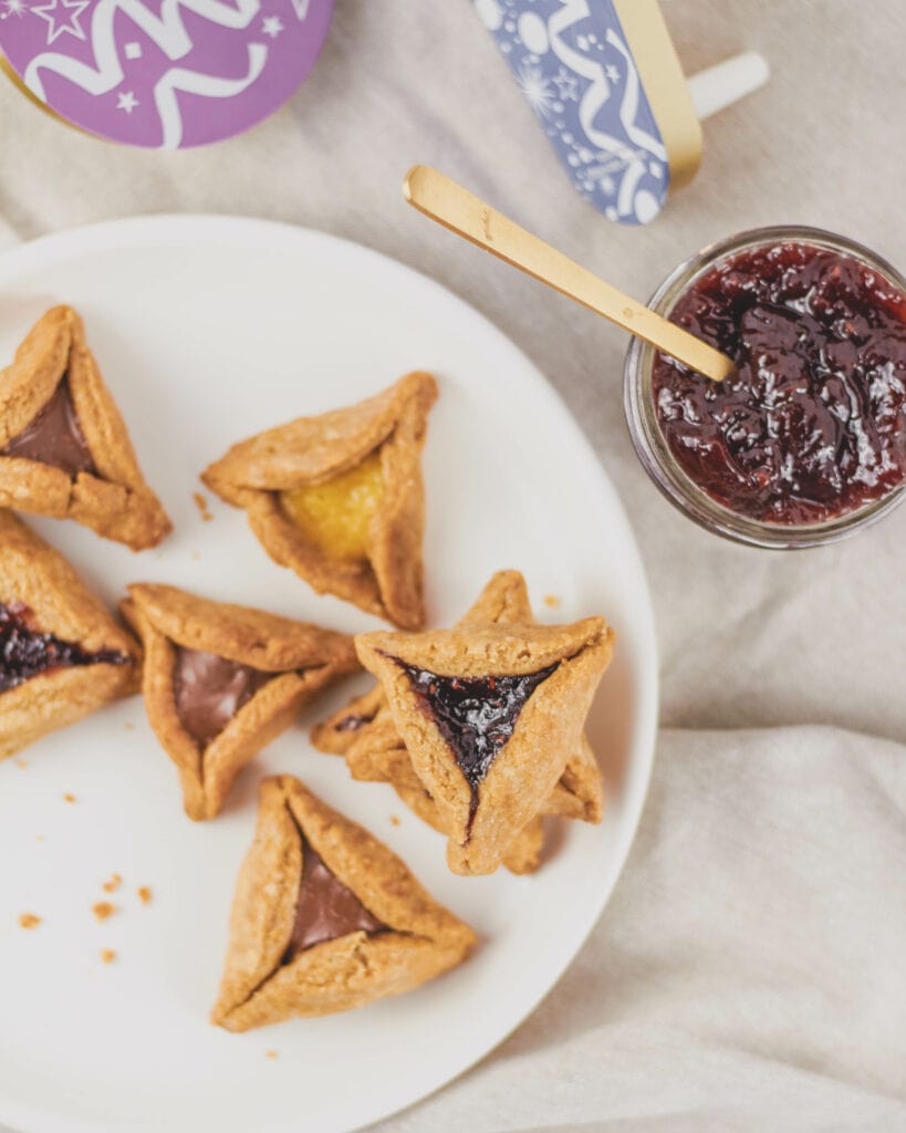 vegan hamantaschen with jelly filling