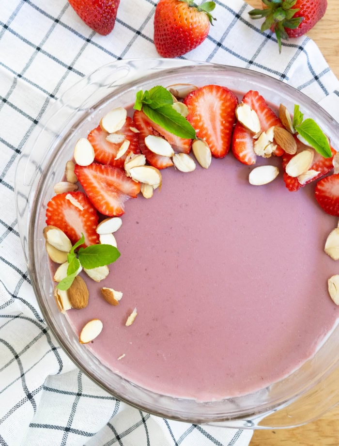 strawberrry_mousse_cake